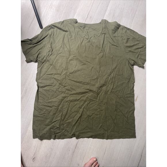 The Nike tee Green Camp Men’s Xxl Graphic T (q12) - Picture 4 of 4